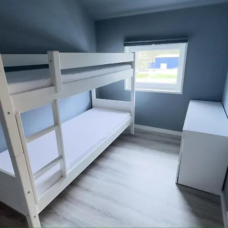 Puntsnes Apartament *