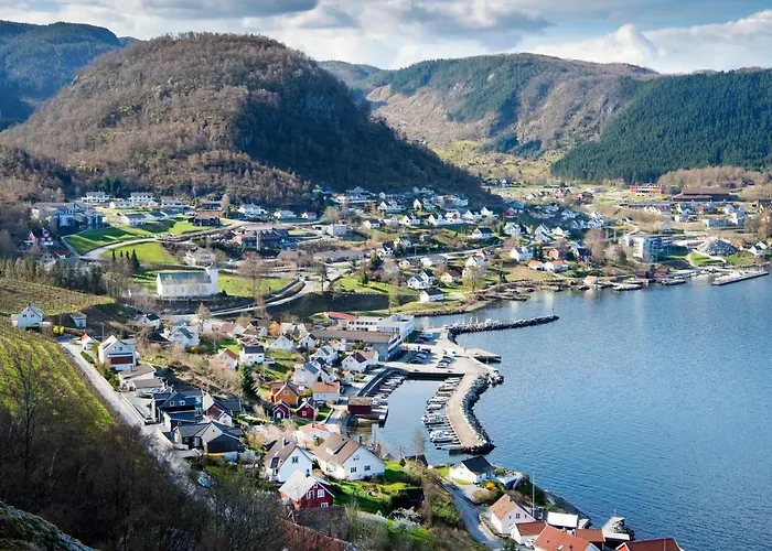 Puntsnes * Hjelmeland